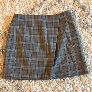 Banana Republic Checkered Pleated Mini Skirt